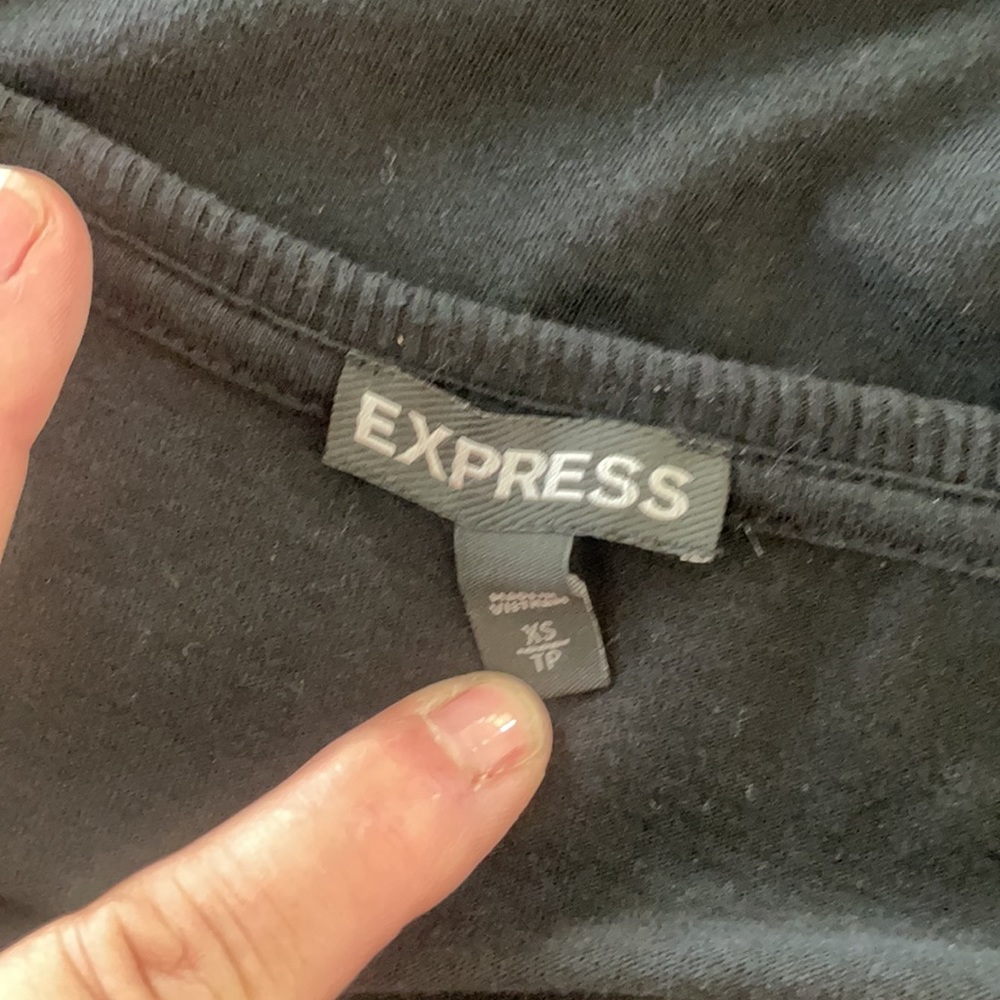 Express Tee - Picture 3 of 4